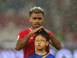 Yakob Sayuri mencetak satu gol ke gawang Libya dalam uji coba sebelum Piala Asia yang digelar 5 Januari 2024. Foto: Rifkianto Nugroho