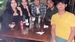 Aliando Syarief Kompak Makan Bareng Teman Selebriti