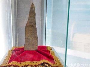 Melihat Batu Kono di Majalengka Peninggalan Protosejarah