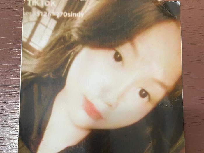 Remaja putri di Palembang, Cindy Sari Rahma Rani (15) dilaporkan hilang. Terhitung hingga saat ini, ia sudah dua bulan tak pulang ke rumah.