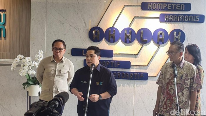 Menteri Pekerjaan Umum (PU) Dody Hanggodo menemui Menteri BUMN Erick Thohir di Kementerian BUMN. Keduanya membahas soal rencana pemangkasan BUMN Karya dari 7 menjadi 3.