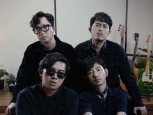 for Revenge Lebih Kalem dengan Penyangkalan Versi Akustik