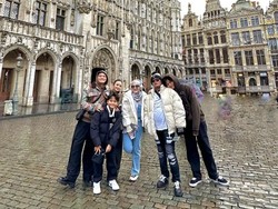 Mahalini Cosplay Gaya Hijab Putri Delina saat Liburan ke Eropa, Banjir Pujian