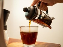 Alat Seduh Kopi French Press vs Aero Press, Apa Bedanya?
