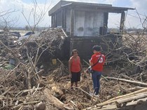 Jejak Kerusakan Akibat Topan Usagi di Filipina