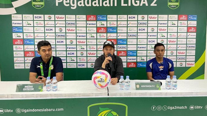 Jumpa pers Adhyaksa FC jelang lawan PSIM Jogja di Stadion Sriwedari, Solo, Jumat (15/11/2024).