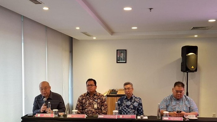 Kelar Nyoblos Serbu Mal dan Ritel, Ada Diskon hingga 50%.