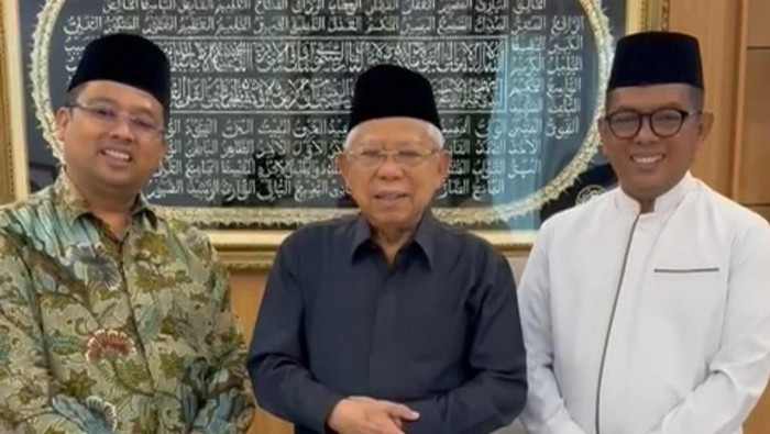 Kiai Maruf Amin mendukung Andra Soni sebagai calon gubernur Banten. (dok. istimewa).