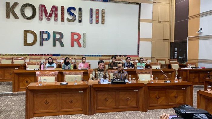 Konferensi pers Komisi III DPR (Dwi/detikcom)