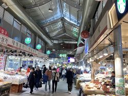 Potret Bioskop Tua di Seoul Disulap LG Jadi Tempat Viral Anak Muda Korsel