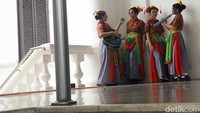 Kompetisi ini diikuti pelajar SD, SMP, dan SLTA.