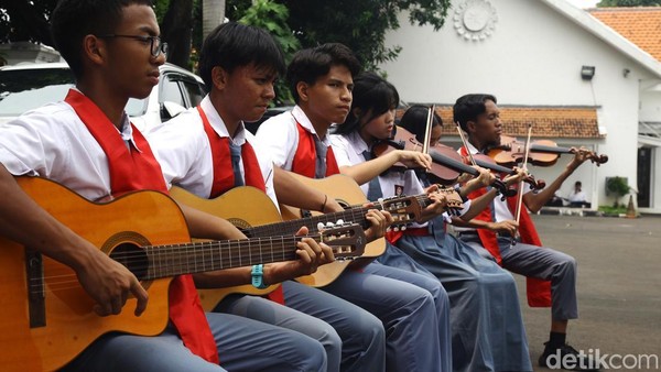 Mengasah Bakat Seni Sejak Dini