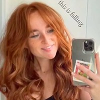 Pacar cantik Jay Idzes yang juga bek klub Valencia ini diketahui berprofesi sebagai model.Foto: Instagram/TikTok