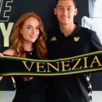 Berbagi foto Pien Boone yang tersebar di internet menampilkan potret mesranya dengan Jay Idzes.Foto: Instagram/TikTok