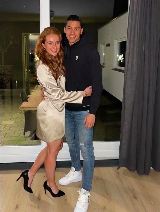 Wanita tersebut disebut lulus dari Tilburg University dari jurusan ekonomi fiskal yang sedang mengambil gelar magister di bidang bisnis dan perpajakan internasional.Foto: Instagram/TikTok