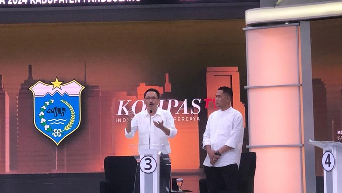 Pasangan calon bupati dan wakil bupati Pandeglang nomor urut 2, Uday Suhada dan Pujiyanto.