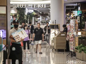 Lipstick Effect Beri Kenikmatan Sesaat, Alarm Tanda Bahaya buat Ekonomi