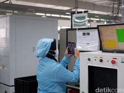 Intip Perakitan Oppo Find X8 di Tangerang