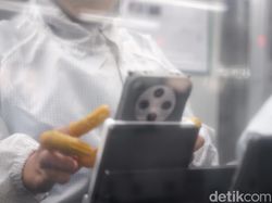 Intip Perakitan Oppo Find X8 di Tangerang