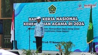Menteri Agama Nasaruddin Umar menjadi inspektur apel. Apel berlangsung pada sore hari, tepatnya pukul 15.30 WIB. Foto: Anisa Rizki/detikHikmah