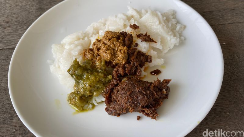 Praktis! Paket Nasi Instan dan Rendang Inovasi Uni Tutie Awet 1 Bulan