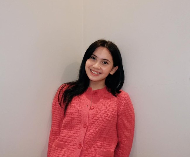 Cukup aktif di Instagram, saat ini Richelle sudah memiliki lebih dari 1,2 juta pengikut. Foto-foto unggahannya pun kerap banjir pujian dari para penggemarnya. Foto: Instagram/@chelle.gs