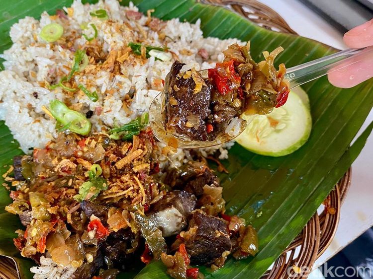 Serba Oseng Enak di Tebet! Ada Oseng Sengkel dan Paru Juicy
