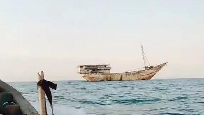 Tangkapan layar pemancing melihat kapal yang dinarasikan tanpa awak di lautan Mondoliko Jepara. Foto diunggah Jumat (15/11/2024).
