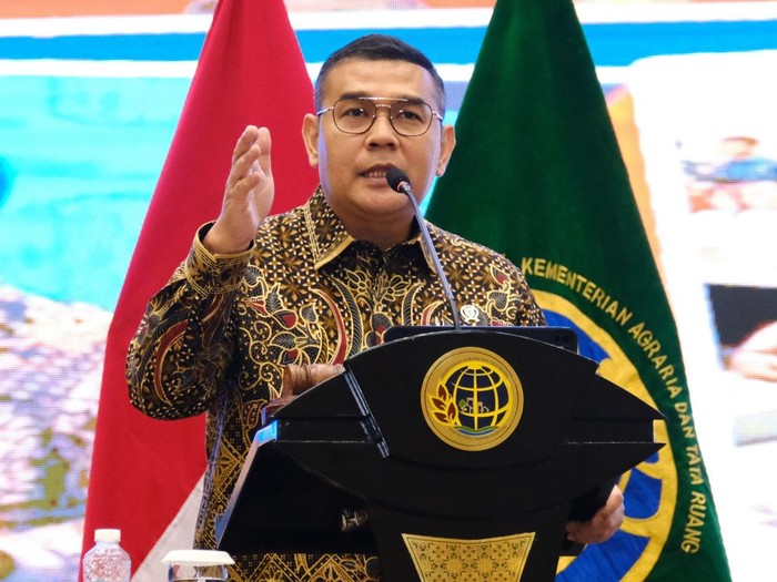 Wakil Menteri Agraria dan Tata Ruang/Wakil Kepala Badan Pertanahan Nasional (Wamen ATR/Waka BPN), Ossy Dermawan.