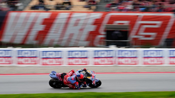 Marc Marquez (93) of Spain and Gresini Racing Moto GP Ducati during the free practice of the Motul Solidarity Grand Prix of Barcelona at Ricardo Tormo Circuit on November 15, 2024 in Valencia, Spain. (Photo by Jose Breton/Pics Action/NurPhoto via Getty Images)