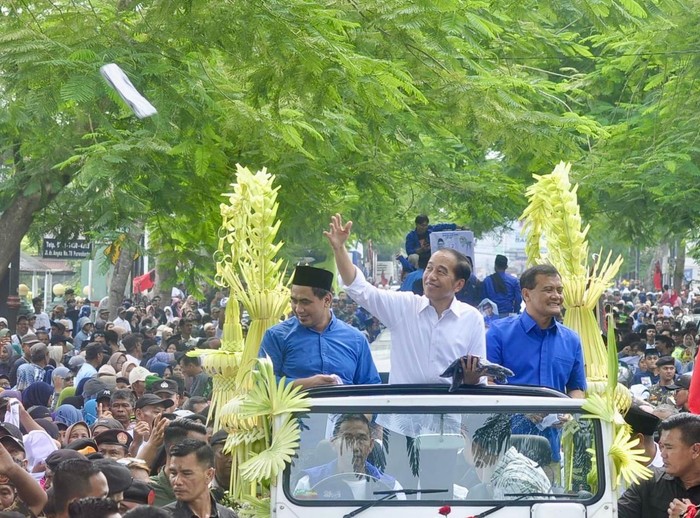 Ahmad Luhtfi - Jokowi