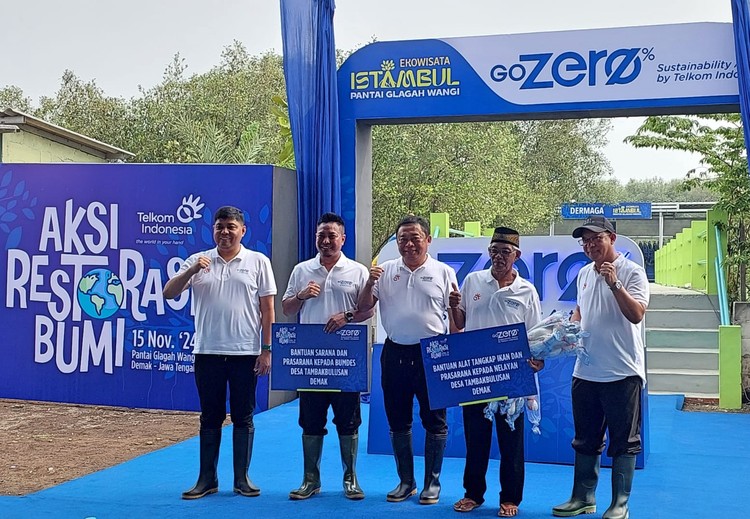 Aksi Restorasi Bumi Telkom Aksi Restorasi Bumi Telkom