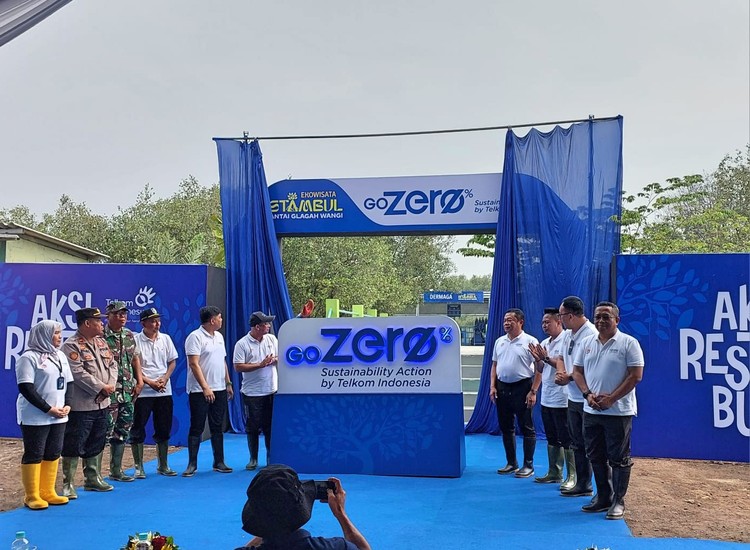 Aksi Restorasi Bumi Telkom Aksi Restorasi Bumi Telkom