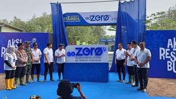 Dalam kesempatan yang sama, juga diluncurkan logo baru untuk ESG Telkom, yaitu Go Zero%, agar program lingkungan ini terus menghadirkan perubahan berkelanjutan yang berdampak baik bagi masyarakat luas. Kita membuat inisiatif untuk secara aktif memperbaiki lingkungan dan meninggalkan yang baik buat anak cucu kita, tandas Direktur Utama Telkom, Ririek Adriansyah. Foto: Fyk/detikinet