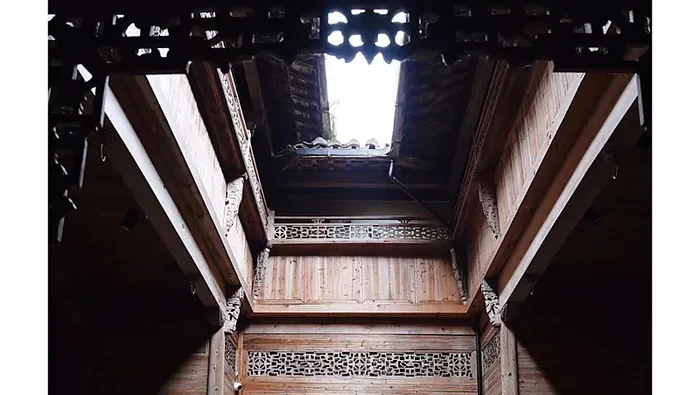 Bentuk Skywell di rumah tradisional China.