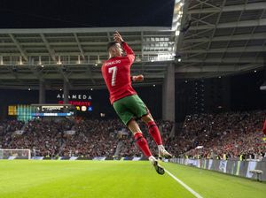 Portugal Tekuk Denmark 5-2, Ronaldo dan Trincao Jadi Bintang Laga