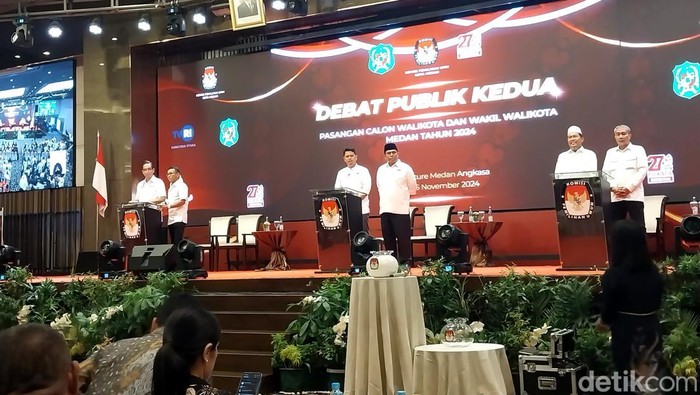 Debat Publik Pilkada Medan 2024. (Finta Rahyuni/DetikSumut)