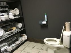 Foto Toilet yang Bikin Melotot dan Geleng-geleng, Kok Bisa!