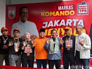 Momen Pramono Kaget Ada Foto Anies saat Resmikan Markas Komando