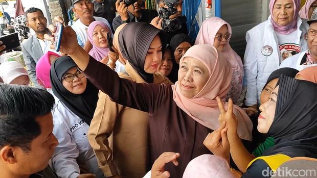 Khofifah di Pasar Purwosari Pasuruan