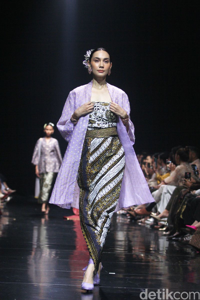 Koleksi Svarna by Ikat Indonesia, Svarna Annual Show 2024
