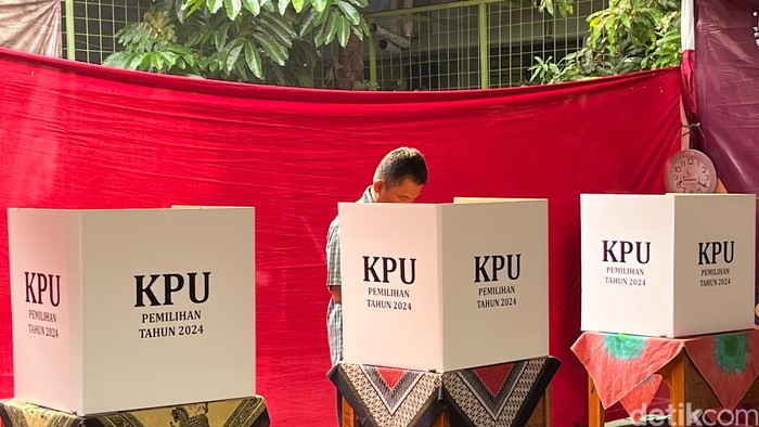 KPU DKI Jakarta gelar simulasi pemungutan dan penghitungan suara Pilgub Jakarta di wilayah Jakarta Selatan. Simulasi akan dilanjutkan ke Jakpus hingga Jakbar. (Rumondang N/detikcom)