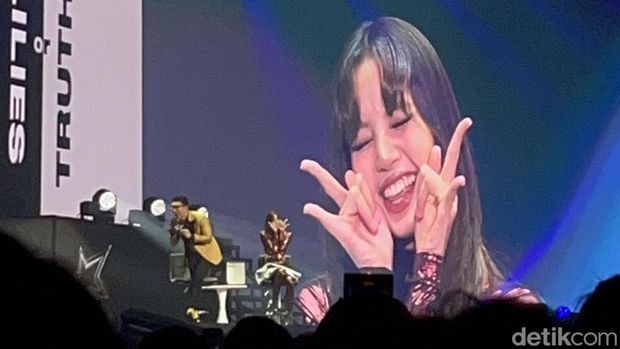 2024 Lisa Fan Meetup in Jakarta digelar di BCIS, Ancol, pada Jumat (15/11/2024).