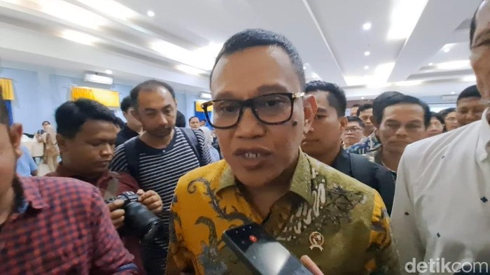 Menteri Perlindungan Pekerja Migran, Abdul Kadir Karding di Undip Semarang, Sabtu (16/11/2024).