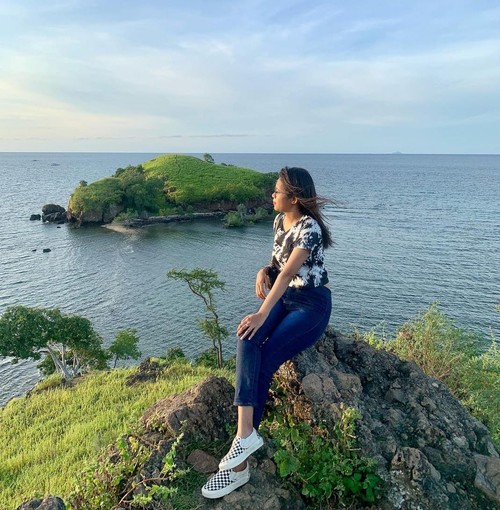 Nusa Kutu adalah pulau kecil yang terletak di Desa Kolisia, Kecamatan Magepanda, Kabupaten Sikka,NTT. (Ig @angel_witun)