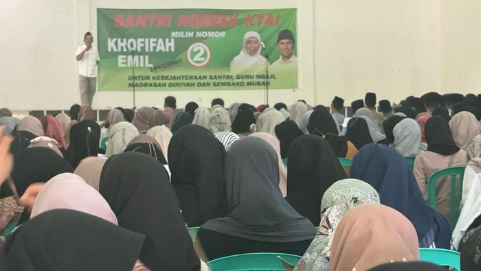 Pembekalan akbar relawan Gus Ipul di Sidoarjo untuk menangkan Khofifah-Emil di Pilgub Jatim 2024.