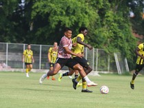 Hasil Uji Coba: PSBS Biak Bantai Bali Bulldogs FC 8-1