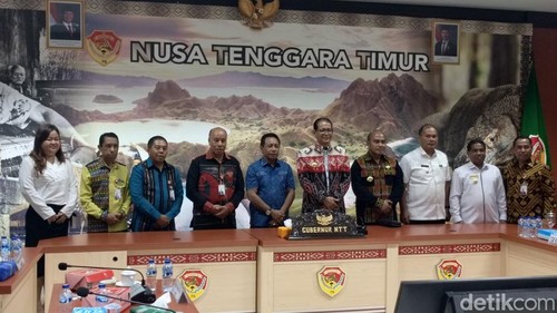 Putusan Rapat Umum Pemegang Saham Luar Biasa (RUPS LB) PT Bank NTT, Sabtu (16/11/2024). (Simon Selly)