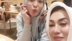 Momen Reza Artamevia Ngopi di New York hingga Makan di Rumah Raffi Ahmad