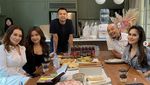 Momen Reza Artamevia Ngopi di New York hingga Makan di Rumah Raffi Ahmad